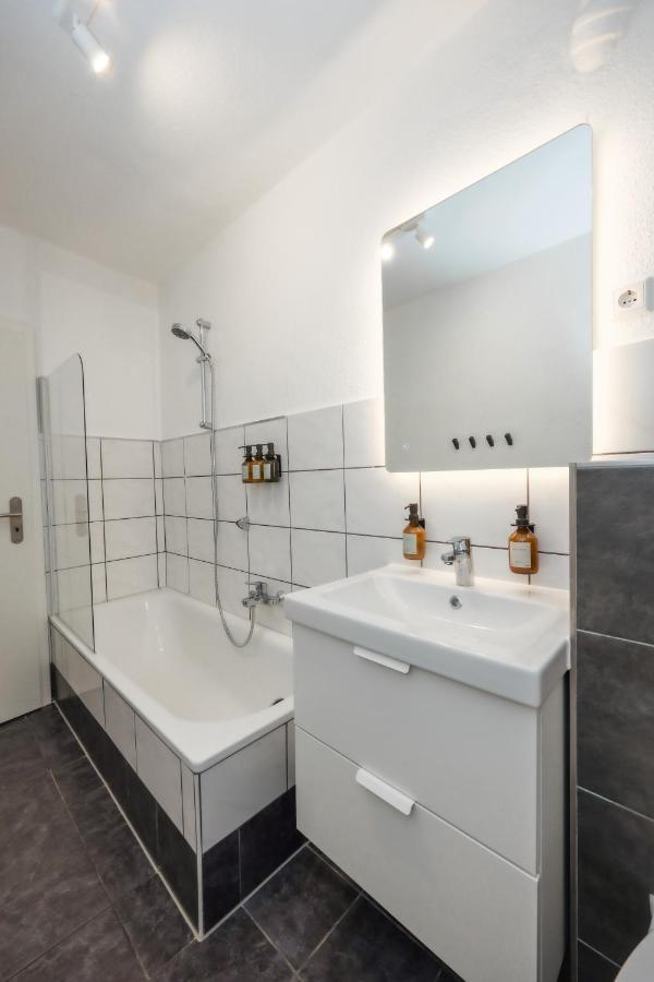 80Qm Luxurioese Designerwohnung Im Herzen Bochums المظهر الخارجي الصورة